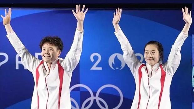 KAIYUNAPP-阿扎伦卡重返赛场，持续失利首场状态出色，独行侠观众沸腾！-KAIYUNAPP